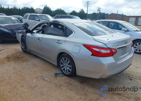 2016 Nissan Altima 2.5 S z USA, uszkodzony, nr VIN 1N4AL3AP2GC146312